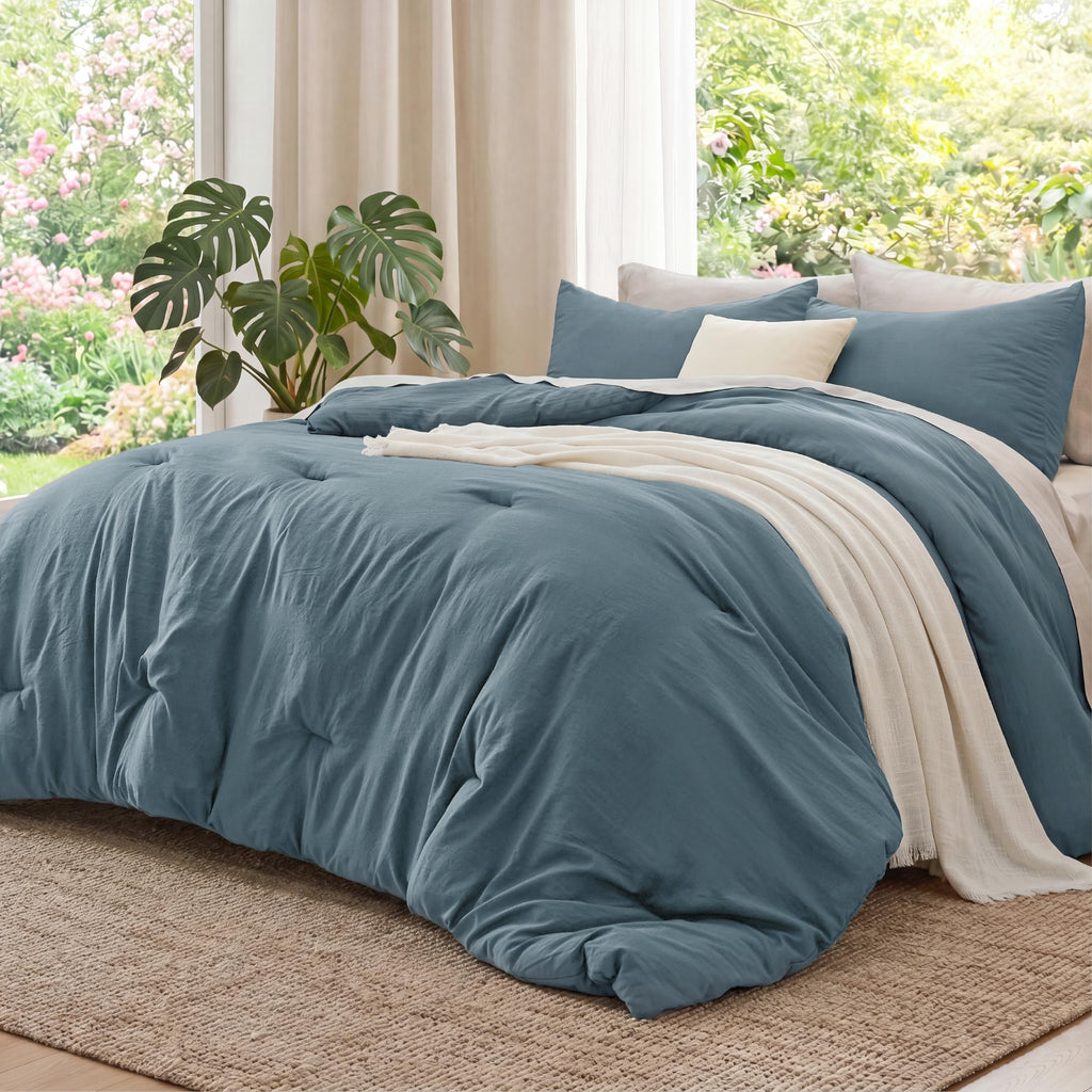 Bedsure Oversized King Comforter Prewashed Bedding 3Pcs Slate Blue 120"x98"